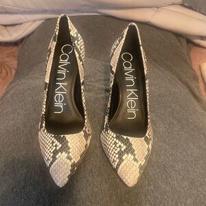 Calvin Klein, black, white and gray size 7 heels